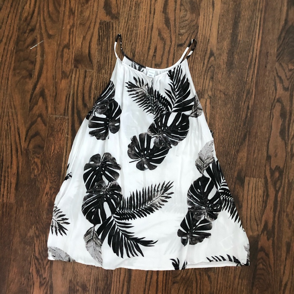 Flower High-Neck Tank Top